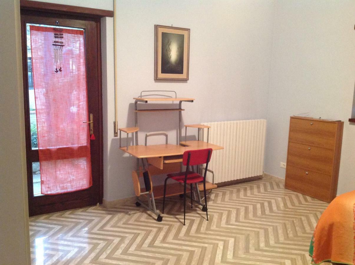 Bed & Breakfast Da Charlie LʼAquila Extérieur photo