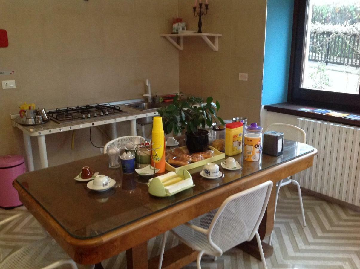 Bed & Breakfast Da Charlie LʼAquila Extérieur photo